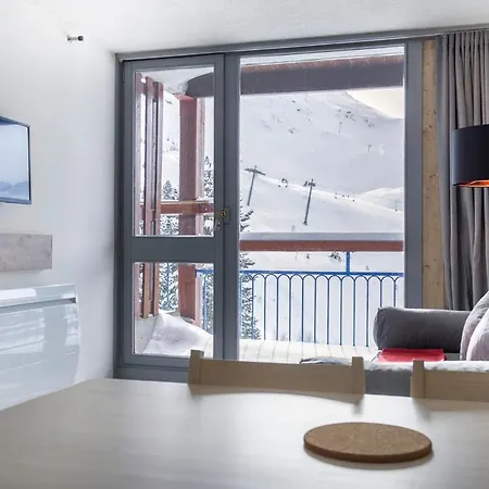 Varet Apartment *