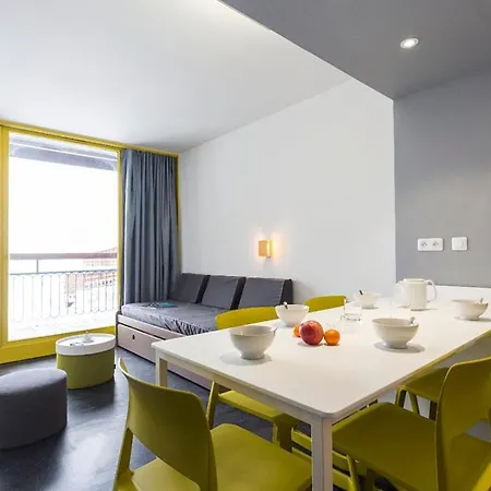 Varet Apartment *